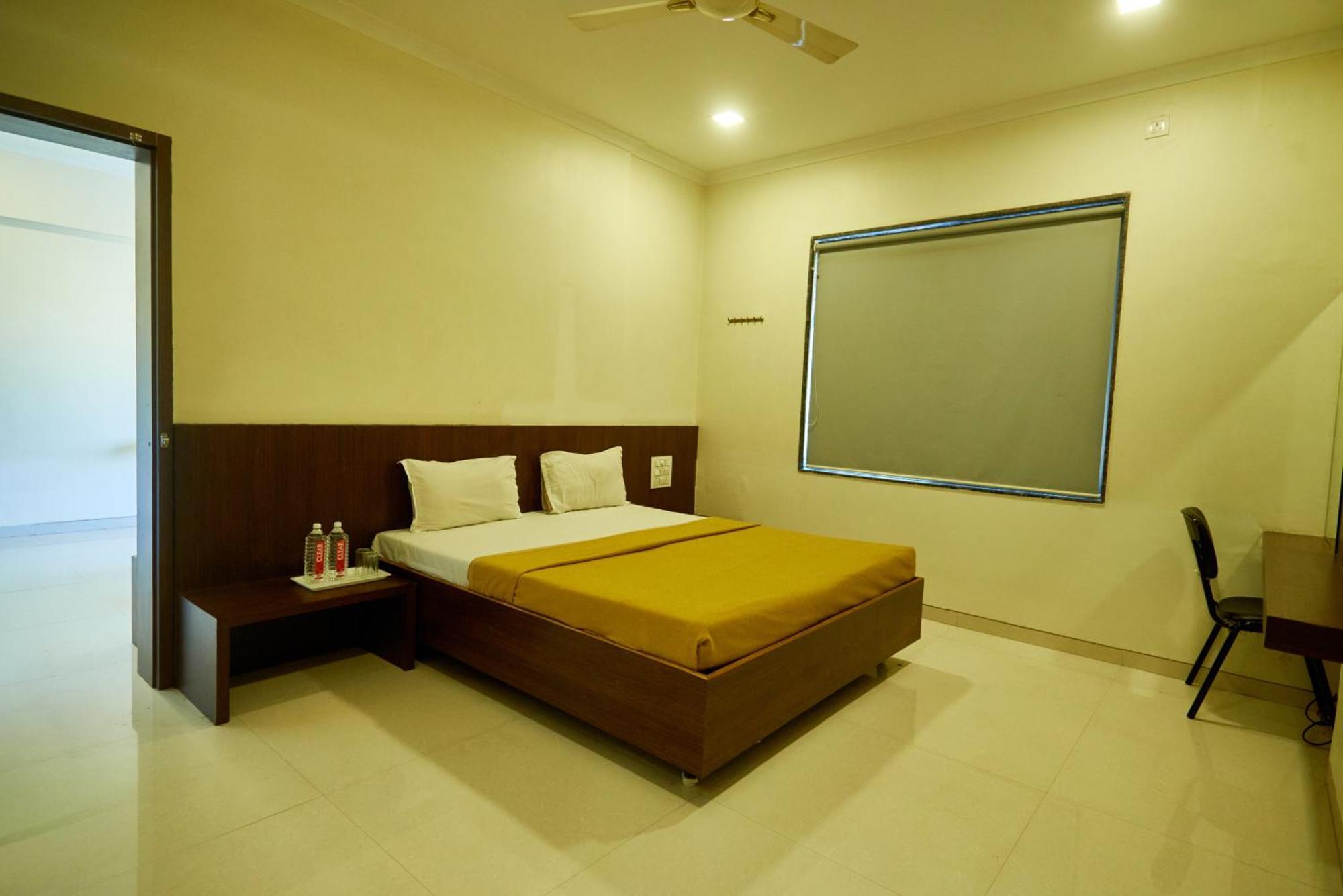 Sai Vidisha Palace Shirdi Exterior photo